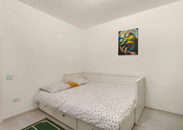 Apartment Sophisticated Two-bedroom In Mihai Bravu *