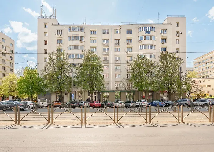 Sophisticated Two-bedroom In Mihai Bravu Apartment *