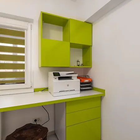 Sophisticated Two-bedroom In Mihai Bravu *