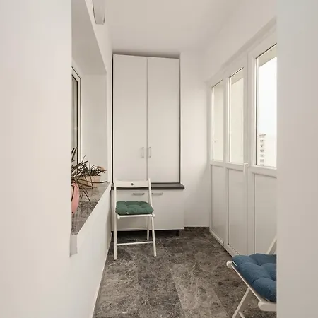 Sophisticated Two-bedroom In Mihai Bravu