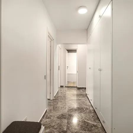 Apartment Sophisticated Two-bedroom In Mihai Bravu