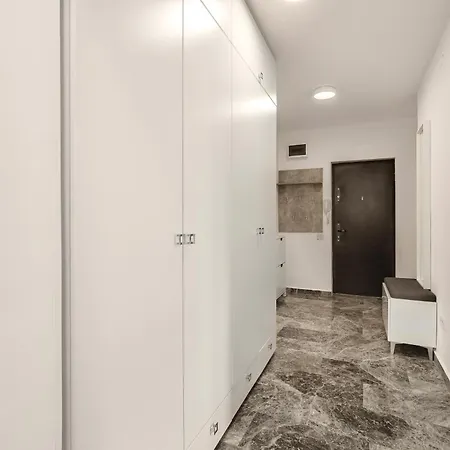 Sophisticated Two-bedroom In Mihai Bravu Bukarest