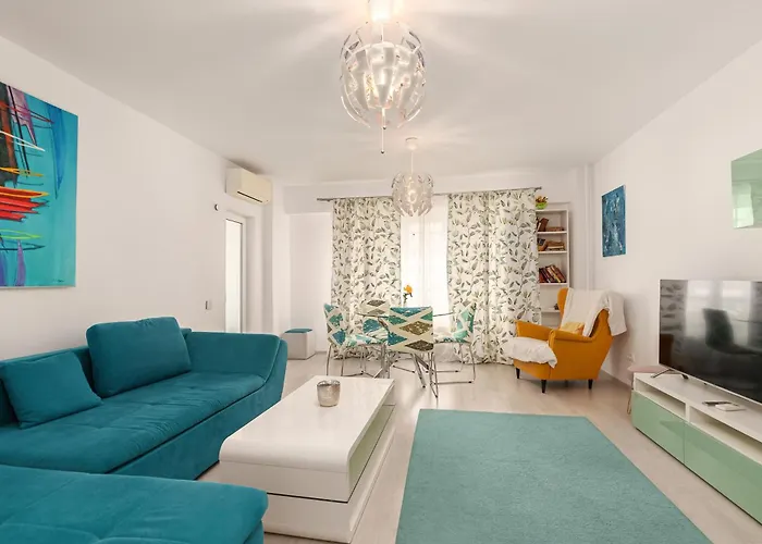 Sophisticated Two-bedroom In Mihai Bravu Bucureşti