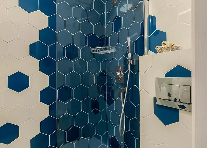 Sophisticated Two-bedroom In Mihai Bravu * Бухарест