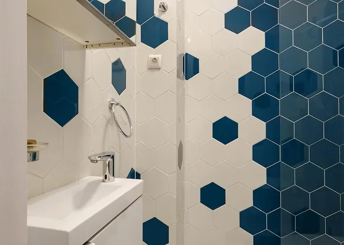 Apartament Sophisticated Two-bedroom In Mihai Bravu *