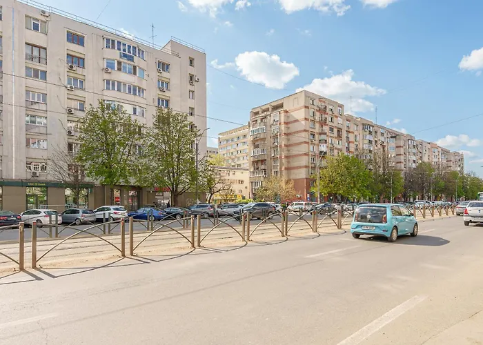 Апартаменти Sophisticated Two-bedroom In Mihai Bravu *