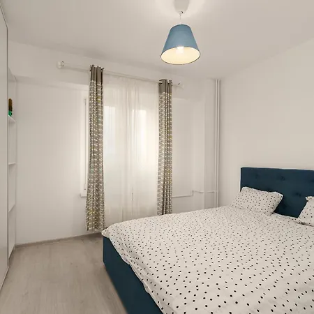 Апартаменти Sophisticated Two-bedroom In Mihai Bravu